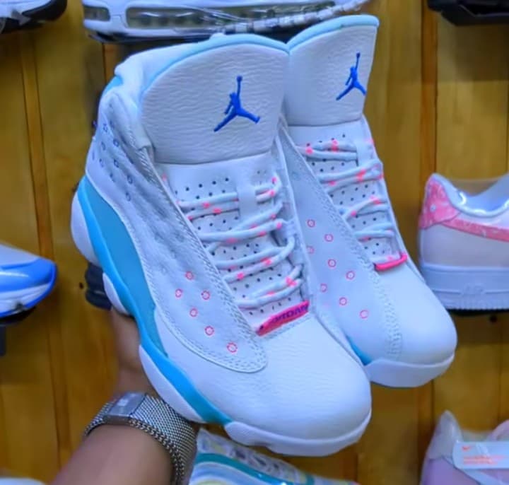 Air Jordan 13 Retro Light Blue